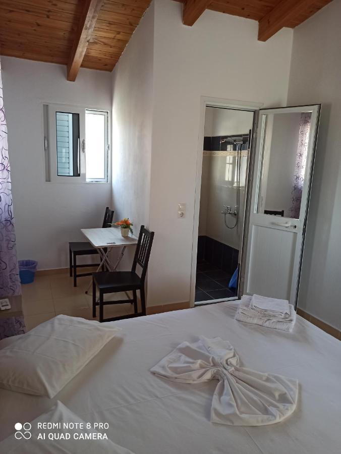 Bella Vista Hotel Himare Quarto foto