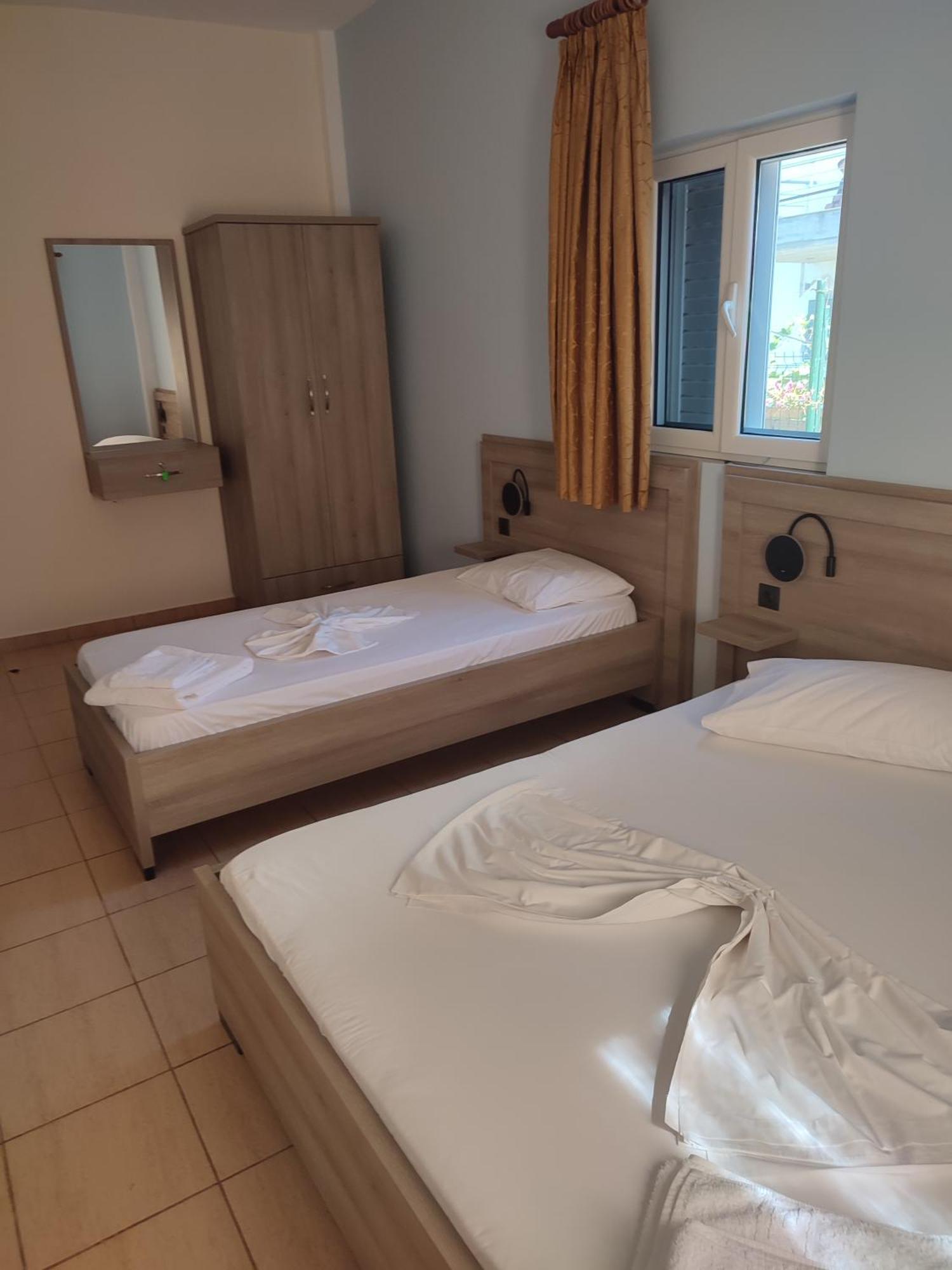 Bella Vista Hotel Himare Exterior foto