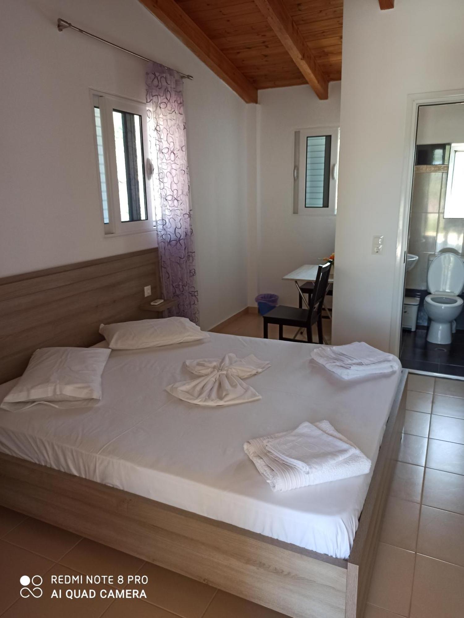 Bella Vista Hotel Himare Quarto foto