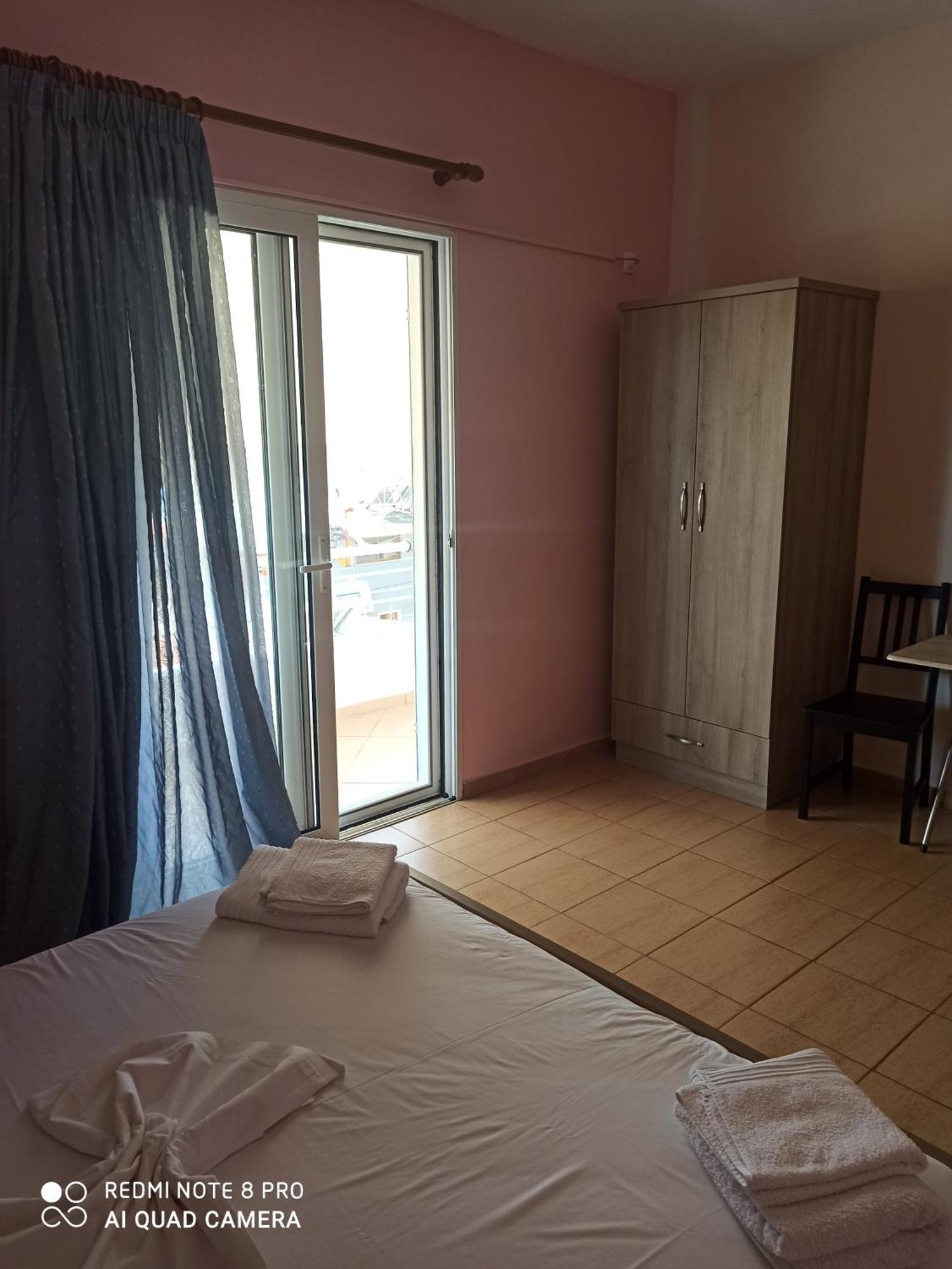 Bella Vista Hotel Himare Quarto foto